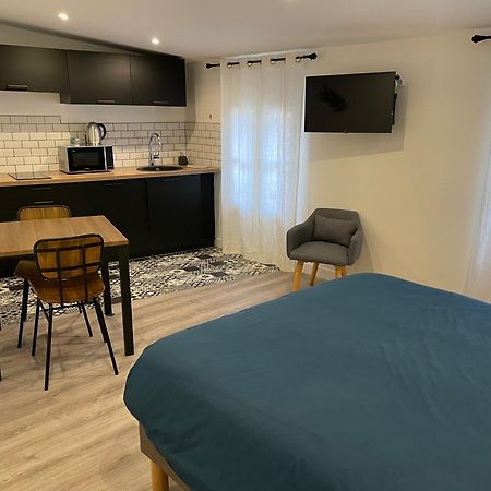 Moulin 1- Appartement Arenes Romaines - Beziers Centre - Wifi - Tv Connectee Room photo